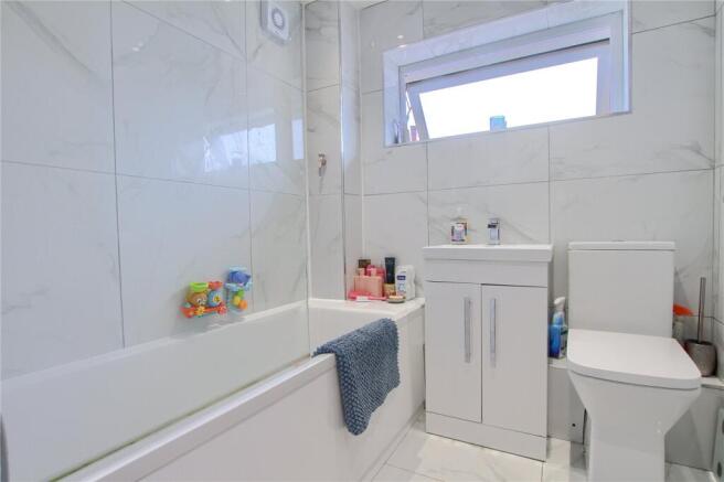 3 bed Semi-Detached for sale Image 12