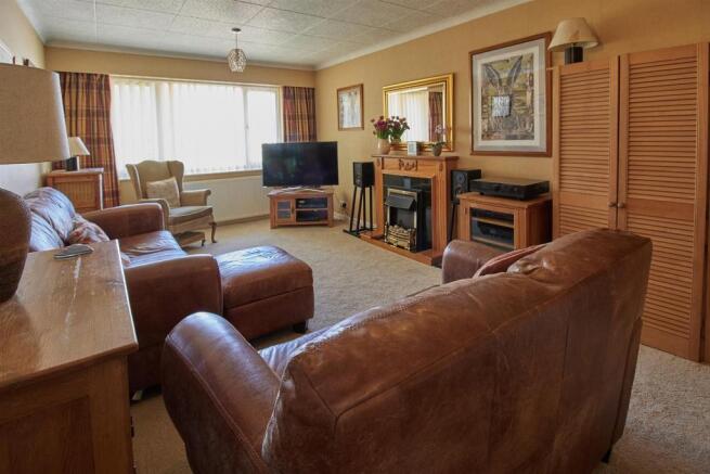Front Lounge