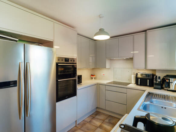 Kitchen/ Dining Room