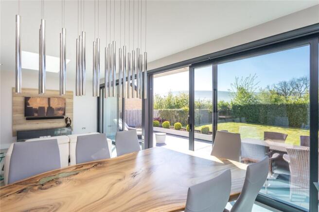 Dining/Family