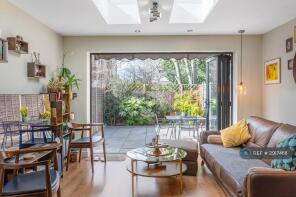 3, Mapeshill Place, London NW2 5LA