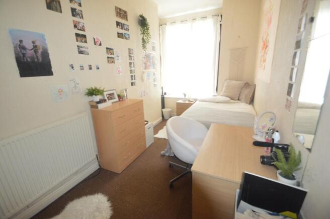 7 bed Terraced to rent Image 9