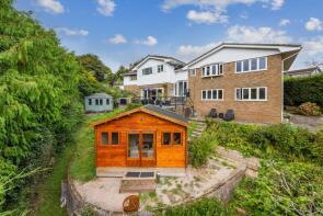 11, Den Brook Close, Wellswood, Torquay TQ1 3TP