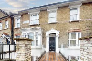Flat 3, 1, Plimsoll Road, London N4 2EW