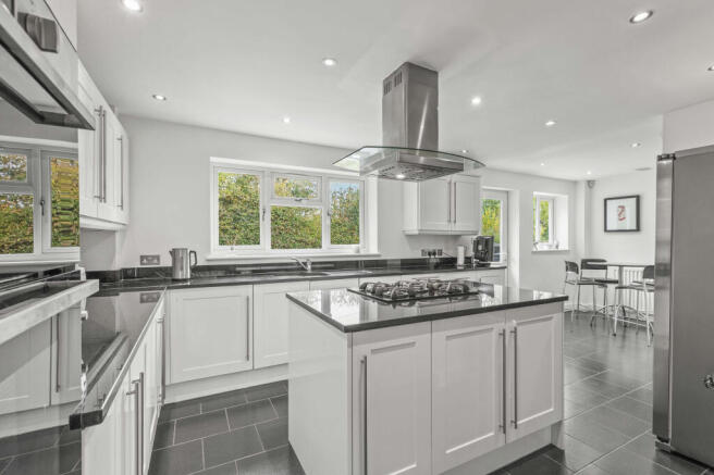 8 Spinfield Lane West, SL7 2DB (LOW RES)-13