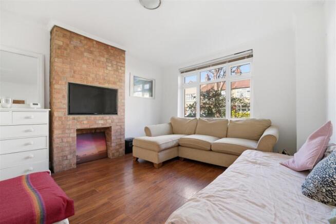 16 Netheravon Recp 1.jpg