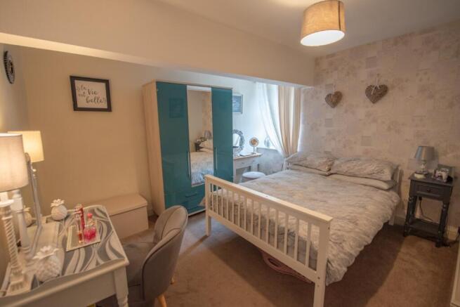 2 bed Cottage for sale Image 12