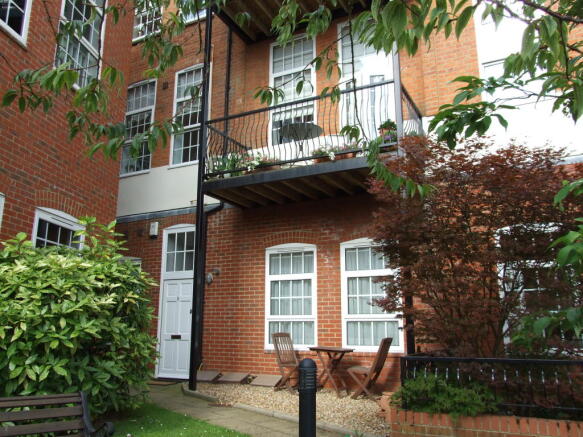 Photo 10