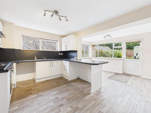 Kitchen/Dining Room