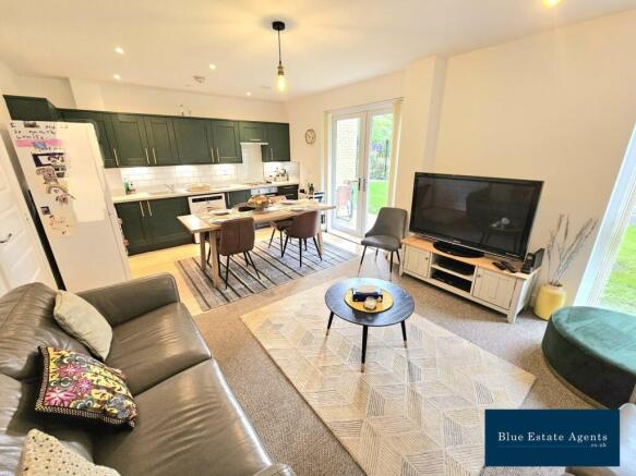 Open Plan Kitchen Lounge