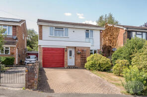 56, Rushden Way, Farnham GU9 0QG
