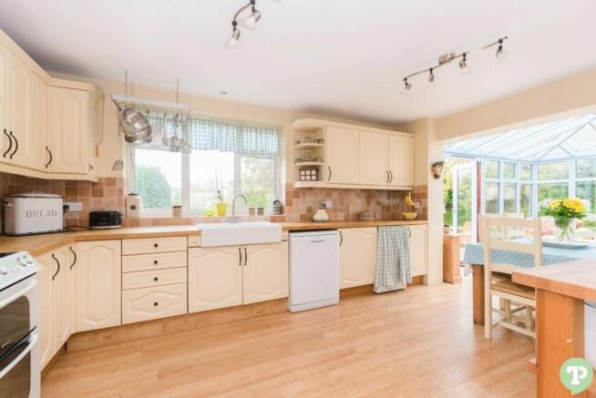 Sociable Family Kitchen Space