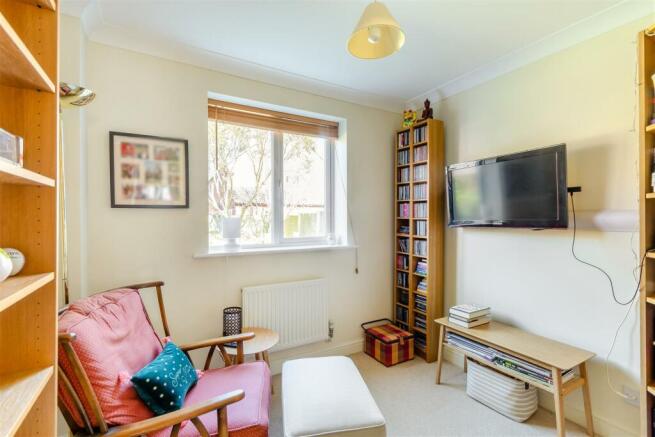 8547986-interior11.jpg
