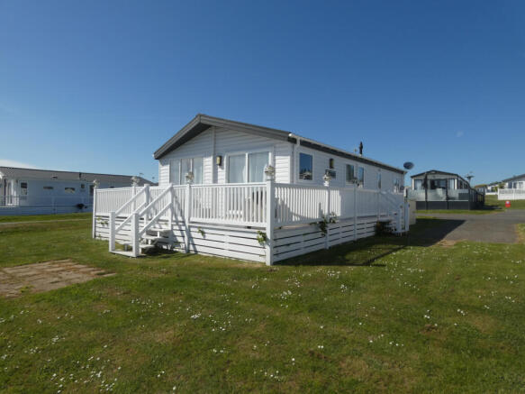 2 Bedroom Park Home for Sale