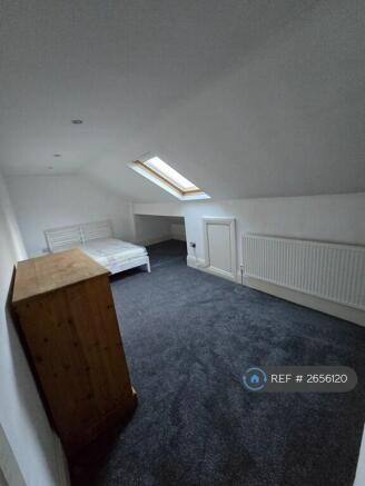 Room 3 Double Room, Front Top Floor Bedroom