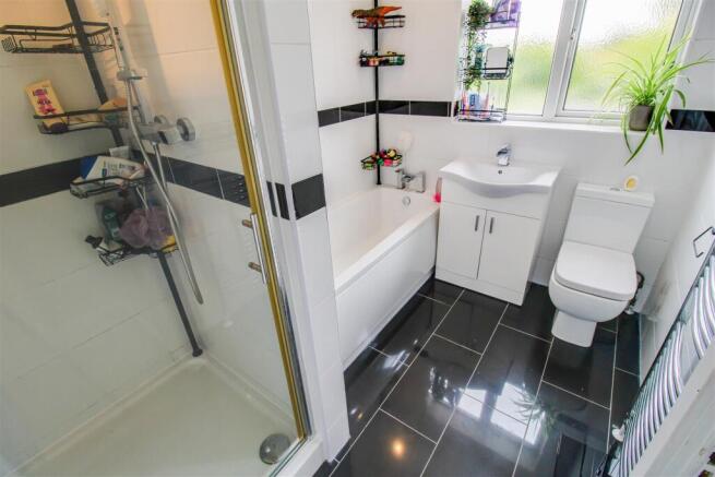 3 bed Detached for sale Image 10