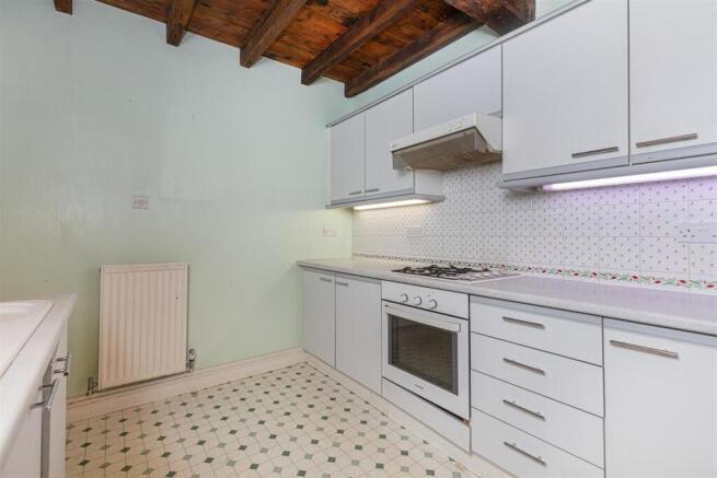 3 bed Terraced for sale Image 9