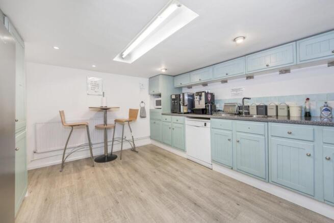 KITCHEN 1.jpg