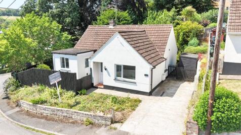 Broomhill, Tiverton