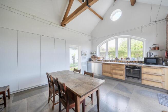Kitchen/Breakfast Room