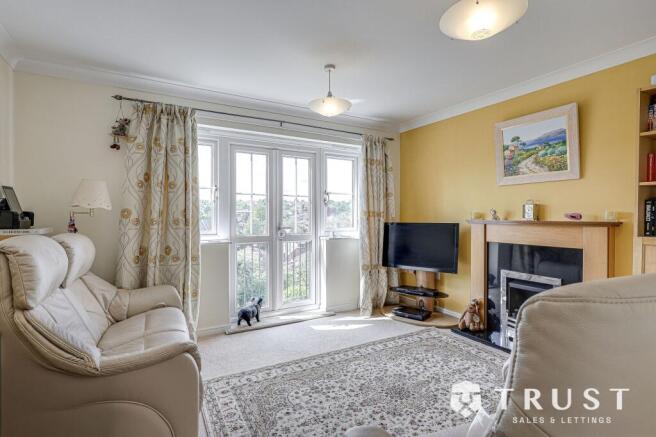 4 bed Detached for sale Image 10