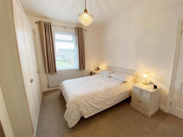 Bedroom 2 pic 1.jpg