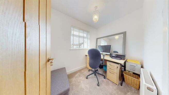 Robinswood-Crescent-09272022_152926.jpg