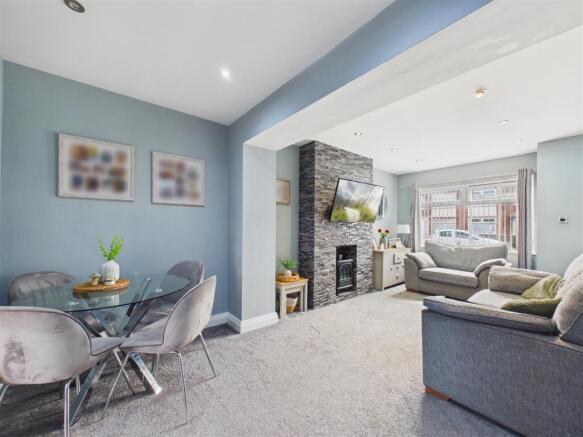 3 bed Terraced for sale Image 4