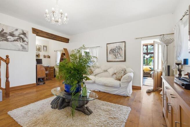 4 bed Detached for sale Image 12