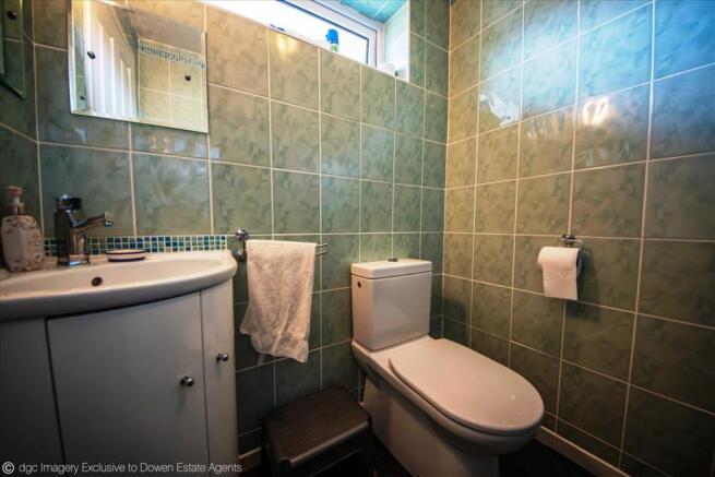 CLOAKS WC