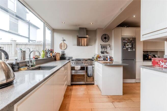 3 bed Semi-Detached for sale Image 4