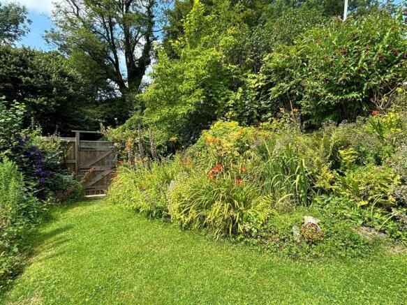 Garden-4.jpg