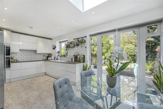 Kitchen/Dining