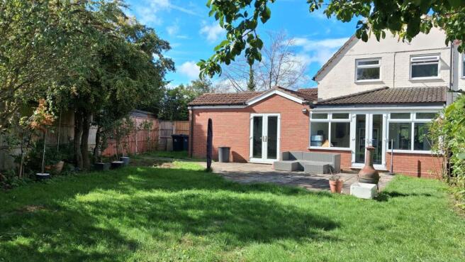 Heath Close, Hallow, WR2 photo 4