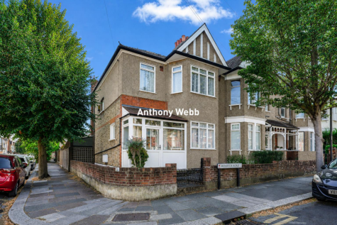 Windsor Road, Palmers Green, N13