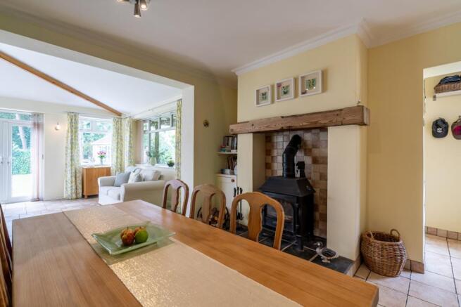 4 bed Detached for sale Image 6