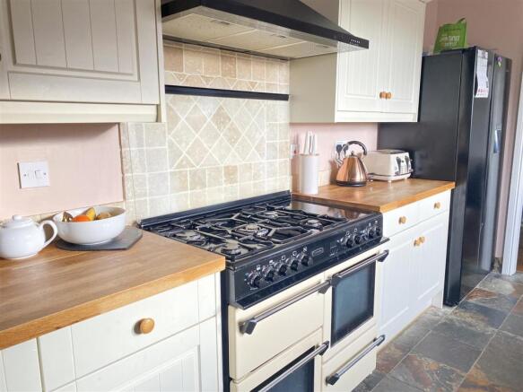 Fitted Kitchen