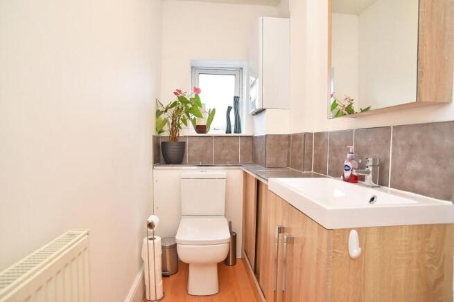 3 bed Terraced for sale Image 8