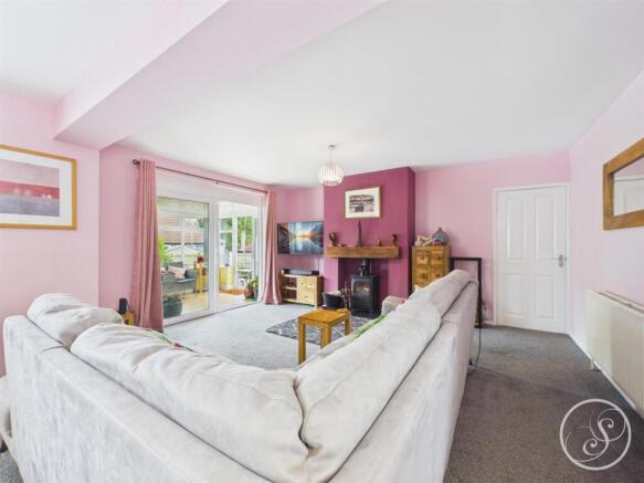 2 bed Detached Bungalow for sale Image 6