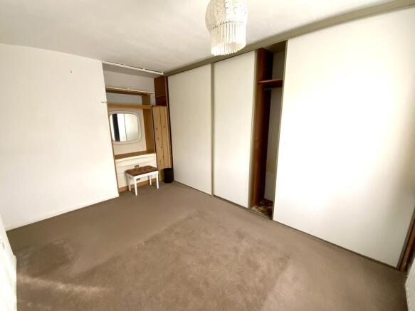Bedroom 1 Wardrob...