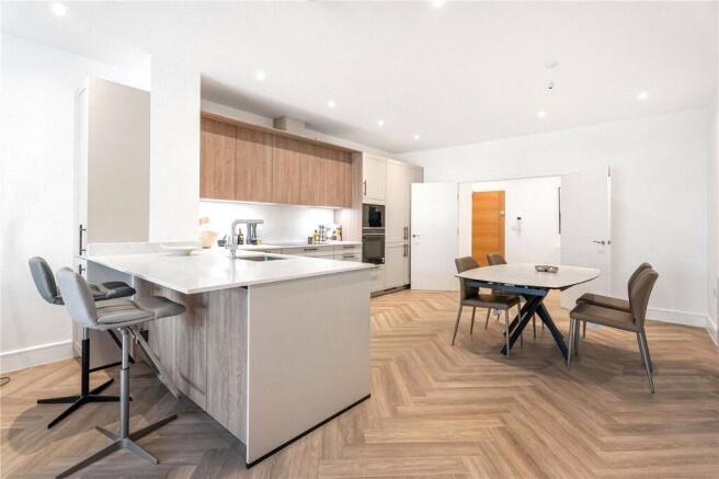 Chase Side, Southgate, London, N14 photo 4