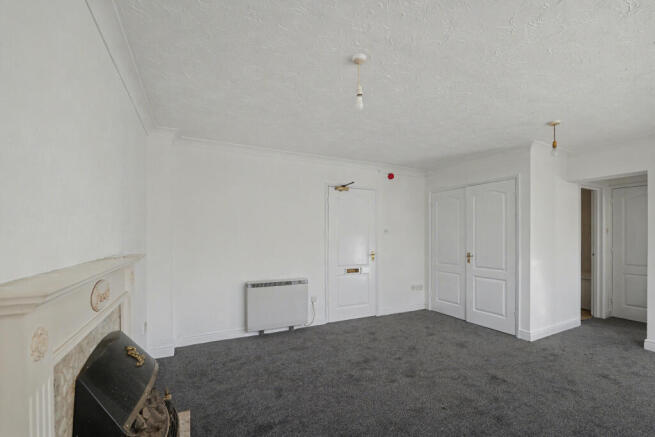 2 Castle Malwood Lodge, Minstead, Lyndhurst, SO43 7HB
