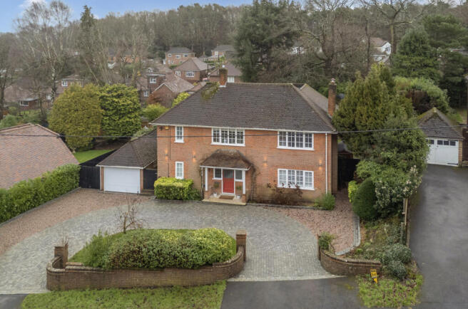 1404514-4-69737f8...