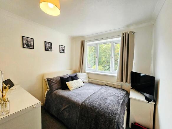 4 bed Detached for sale Image 11