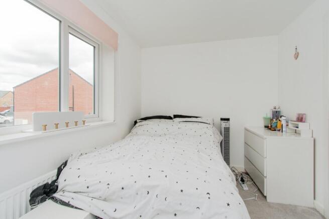 3 bed Town House for sale Image 11