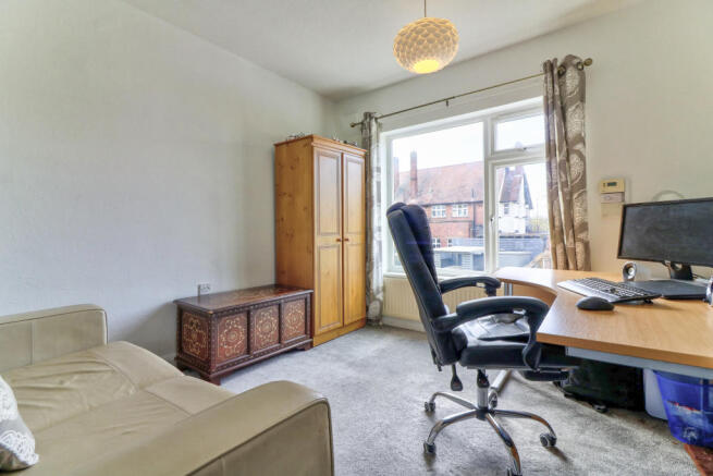 Bedroom/Office