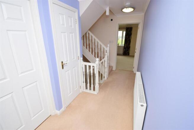 ENTRANCE HALL.JPG