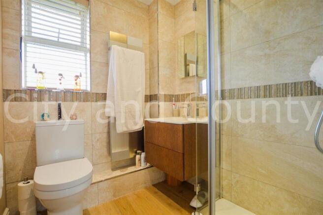 ensuite.