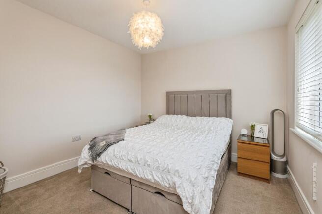 4 bed Detached for sale Image 12