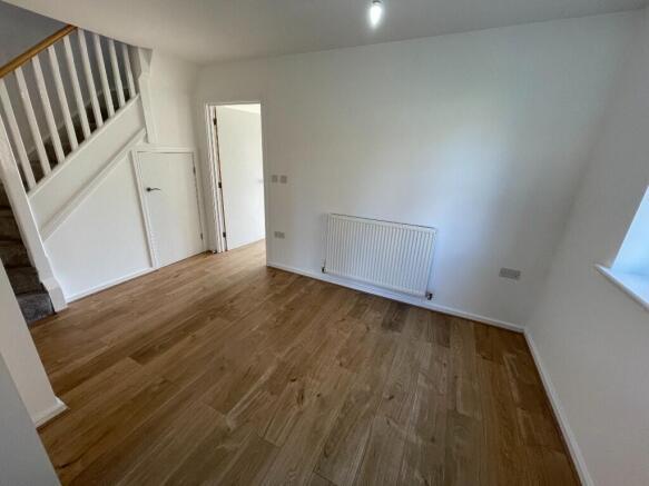 3 bed Semi-Detached to rent Image 6
